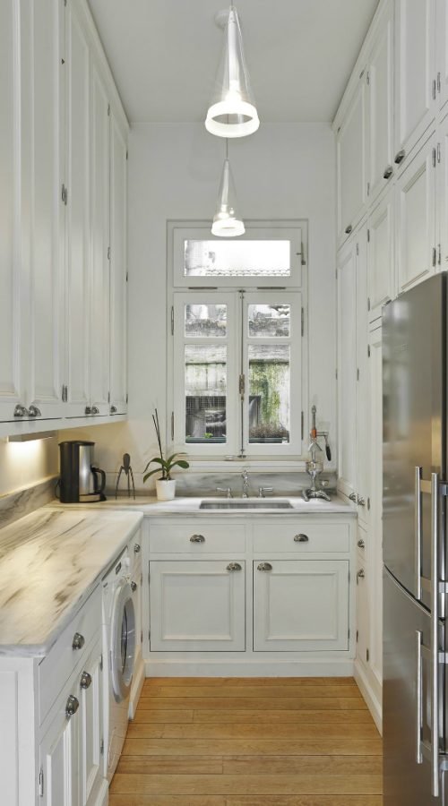 Embroidered-White-Walls-And-Ceiling-9[1]